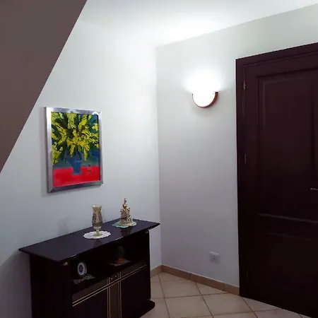 Basile Apartament *